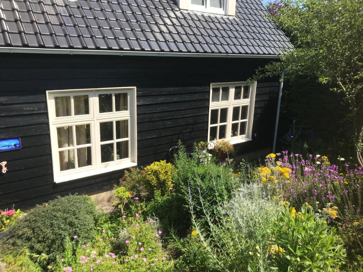 T Huuske Tuinappartement Met Fantastisch Uitzicht, Nabij Zee Zonnemaire Екстер'єр фото