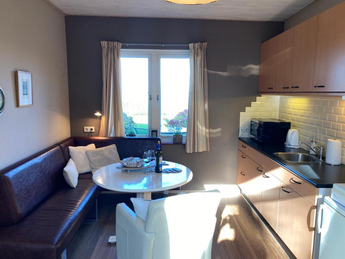 T Huuske Tuinappartement Met Fantastisch Uitzicht, Nabij Zee Zonnemaire Екстер'єр фото